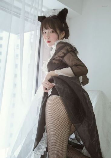 全世界最爱我的她免费观看_十万网红美女美酱